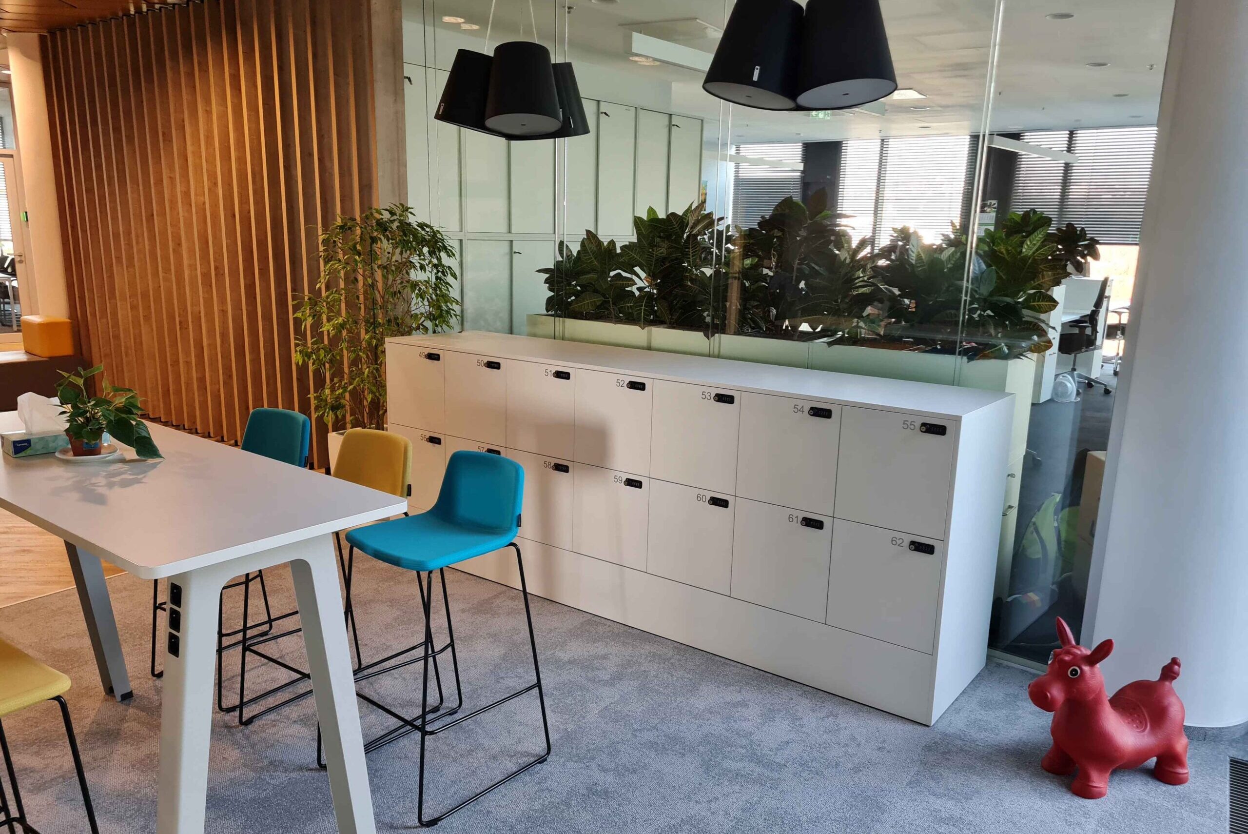 20230302_095842_22_11zon